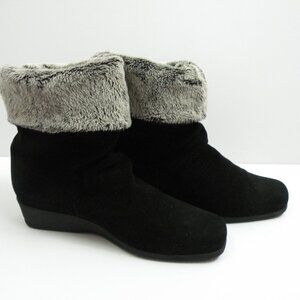 LA Canadienne Suede Pull On Fur Boots 7.5